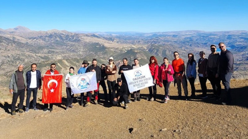 (GADADİK) üyeleri 29 Ekim’i Tunceli’de kutladı.