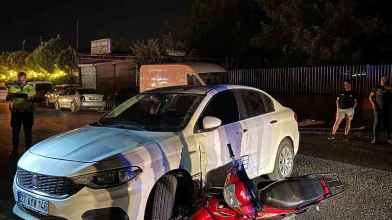 Gaziantep’te otomobil ile motosiklet çarpıştı: 2 yaralı