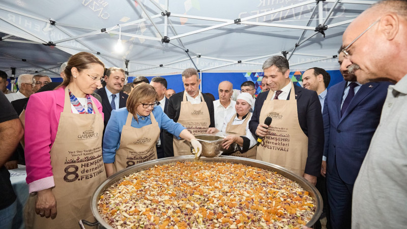 HEMŞEHRİ FESTİVALİ RENKLİ GÖRÜNTÜLERE SAHNE OLDU